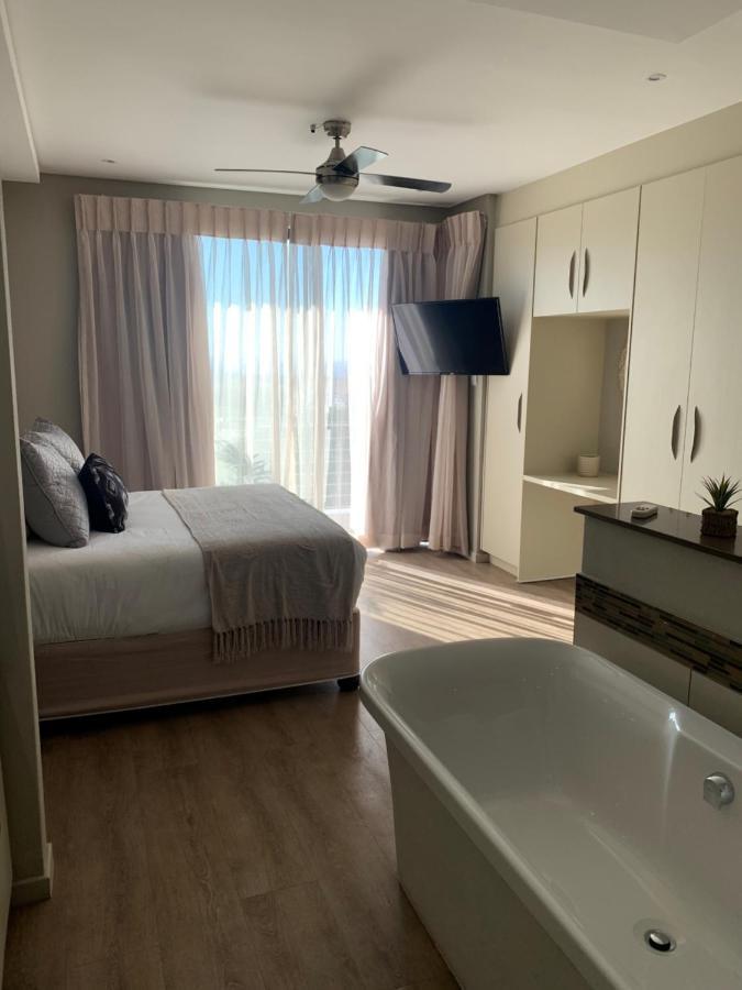 Cag The Hub Bryanston Appartement Johannesburg Buitenkant foto