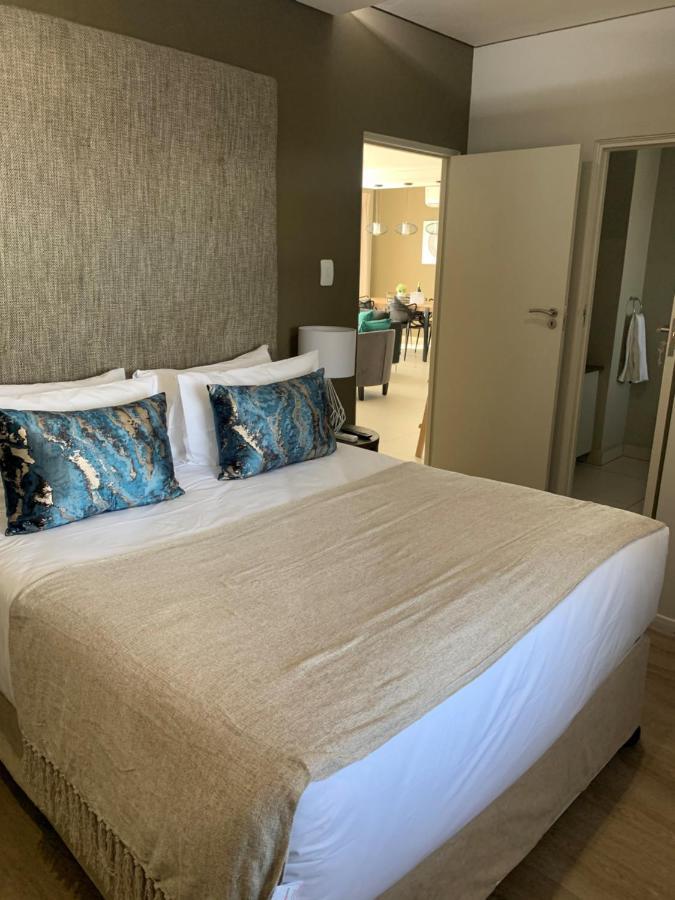 Cag The Hub Bryanston Appartement Johannesburg Buitenkant foto