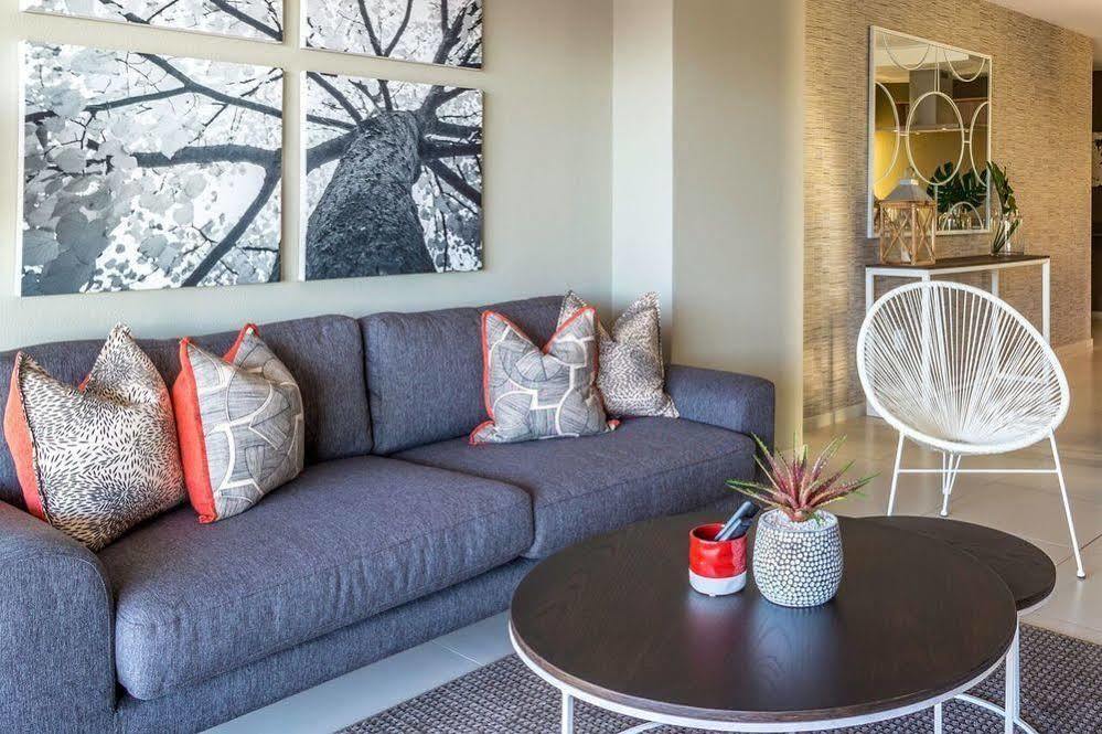 Cag The Hub Bryanston Appartement Johannesburg Buitenkant foto
