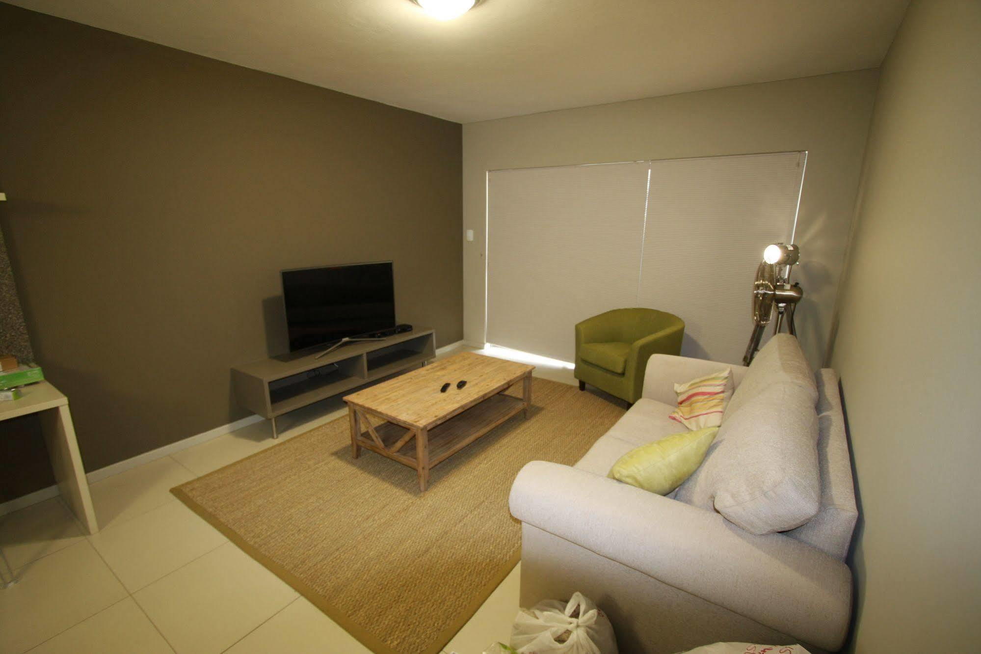 Cag The Hub Bryanston Appartement Johannesburg Buitenkant foto