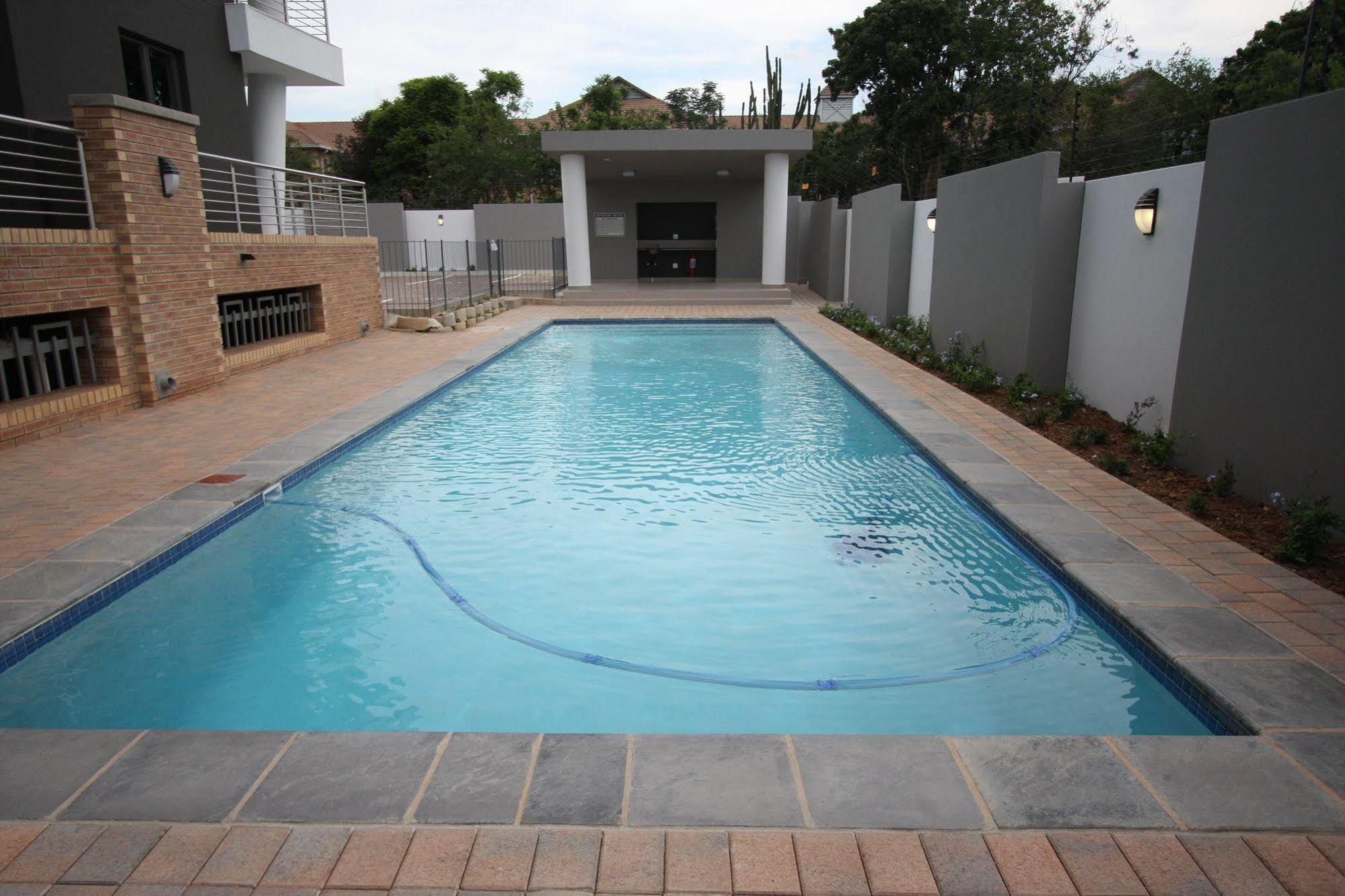 Cag The Hub Bryanston Appartement Johannesburg Buitenkant foto