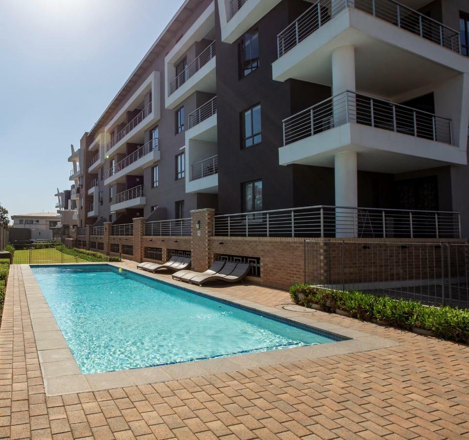 Cag The Hub Bryanston Appartement Johannesburg Buitenkant foto