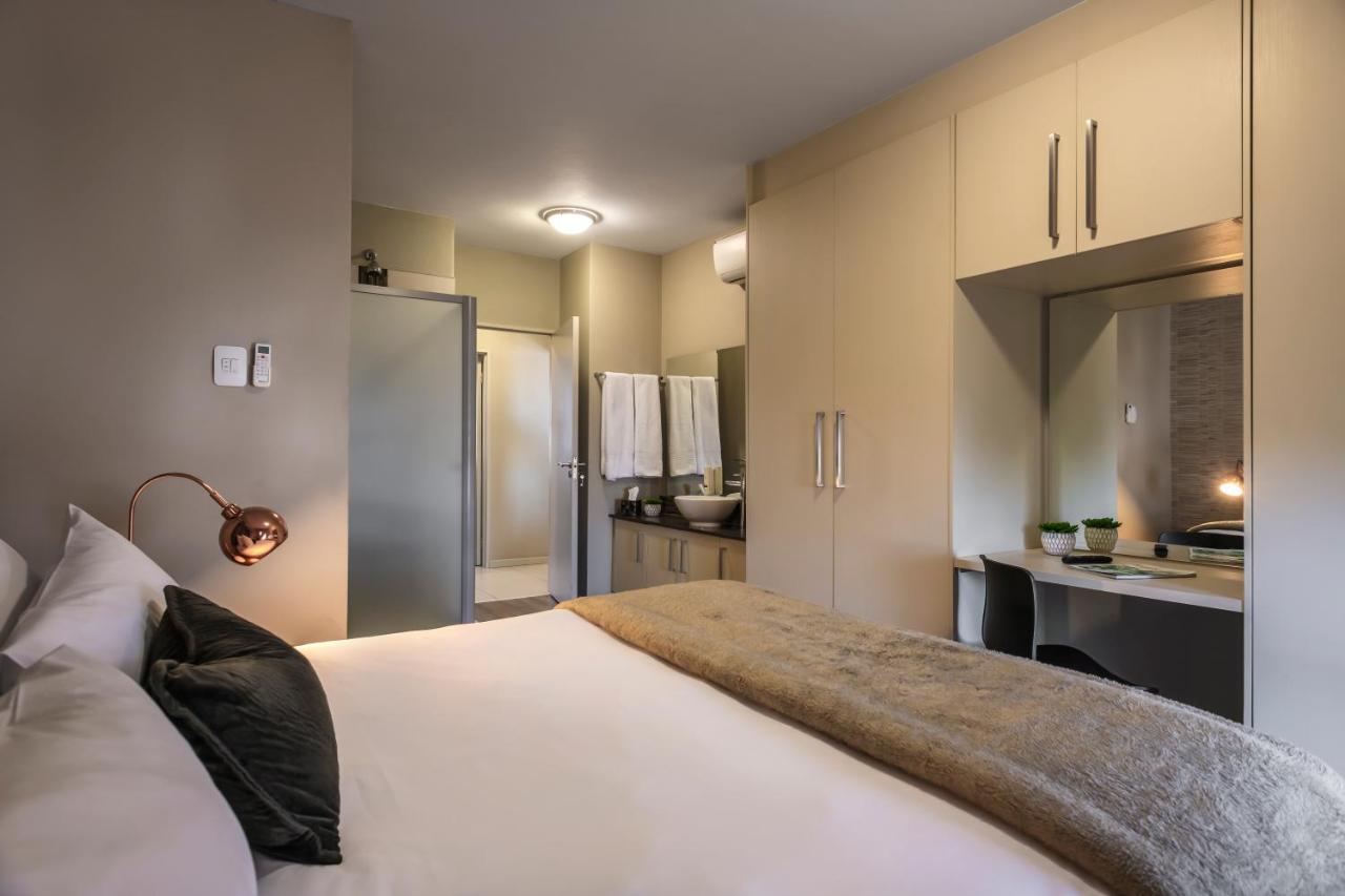 Cag The Hub Bryanston Appartement Johannesburg Buitenkant foto