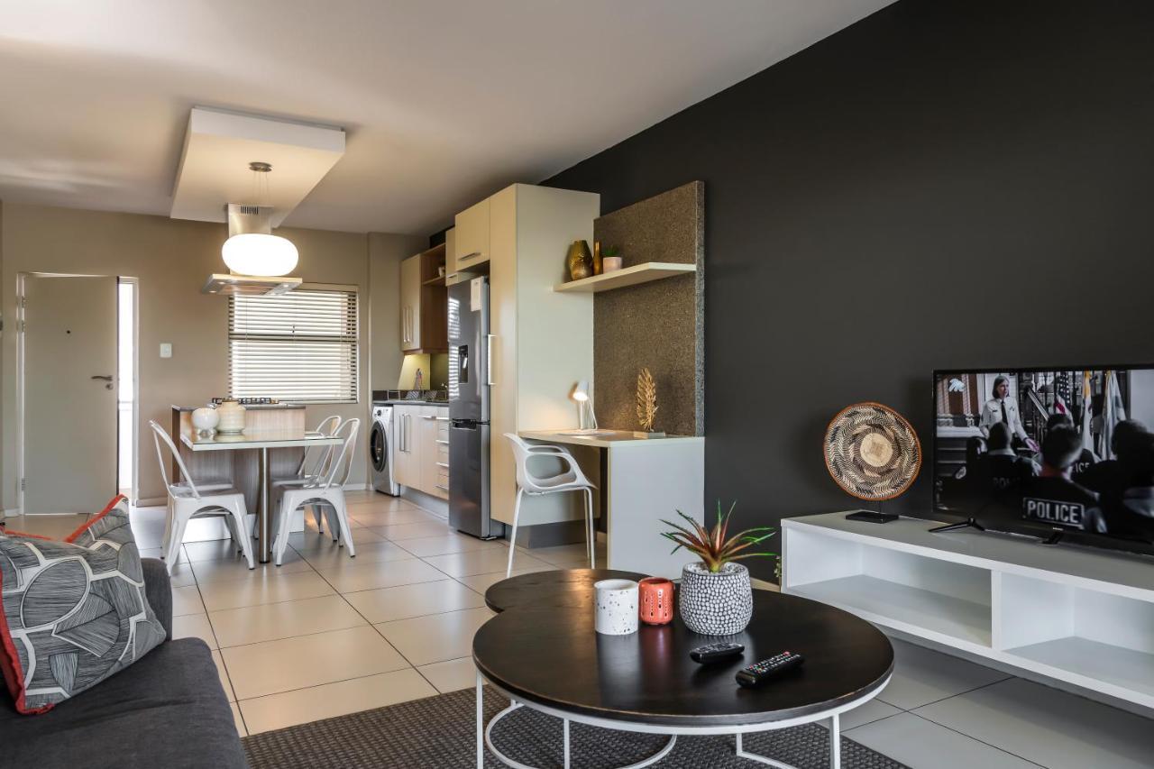 Cag The Hub Bryanston Appartement Johannesburg Buitenkant foto