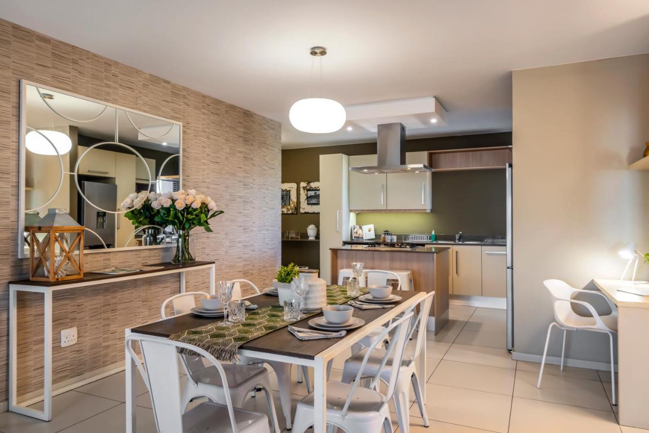 Cag The Hub Bryanston Appartement Johannesburg Buitenkant foto