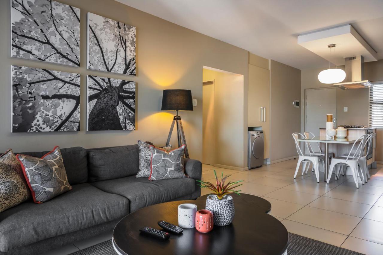 Cag The Hub Bryanston Appartement Johannesburg Buitenkant foto